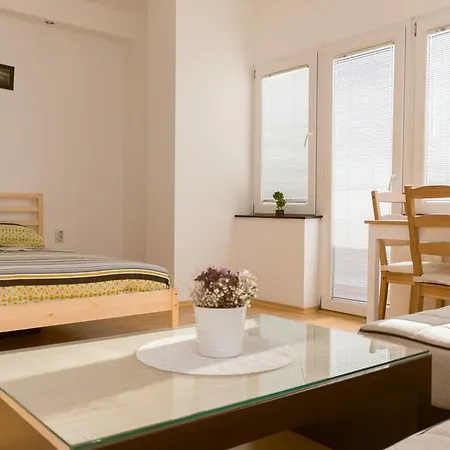 Cozy Studio Beverly Hills In Center Skopje